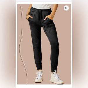 Black Ellie Sweatpants Joggers new